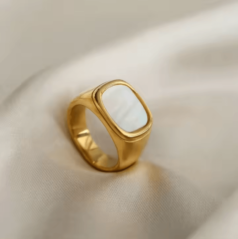 Perla Rectangle Ring