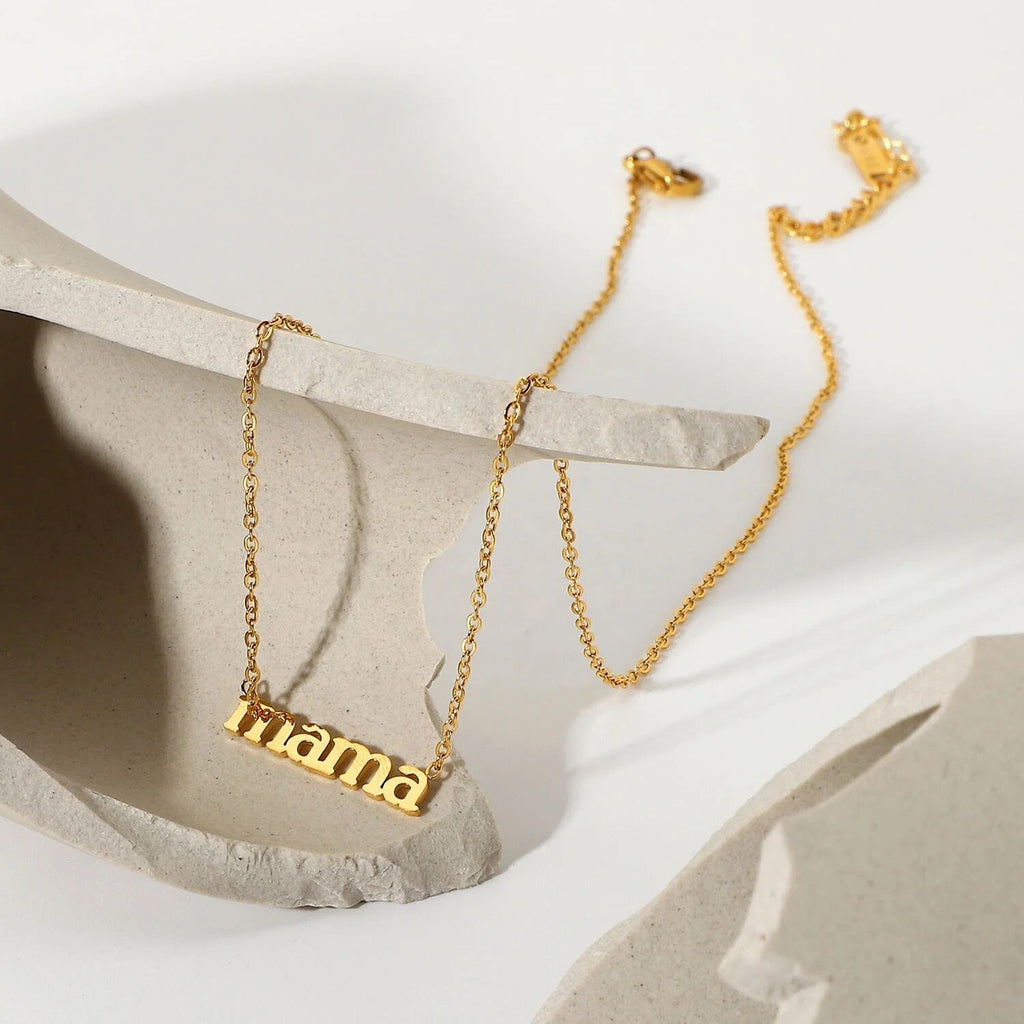 Mamá Necklace